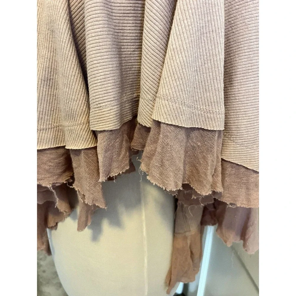 Free People We The Free •XS• Tangerine Thumbhole Flared Hem Distressed Pink Top - Picture 6 of 9